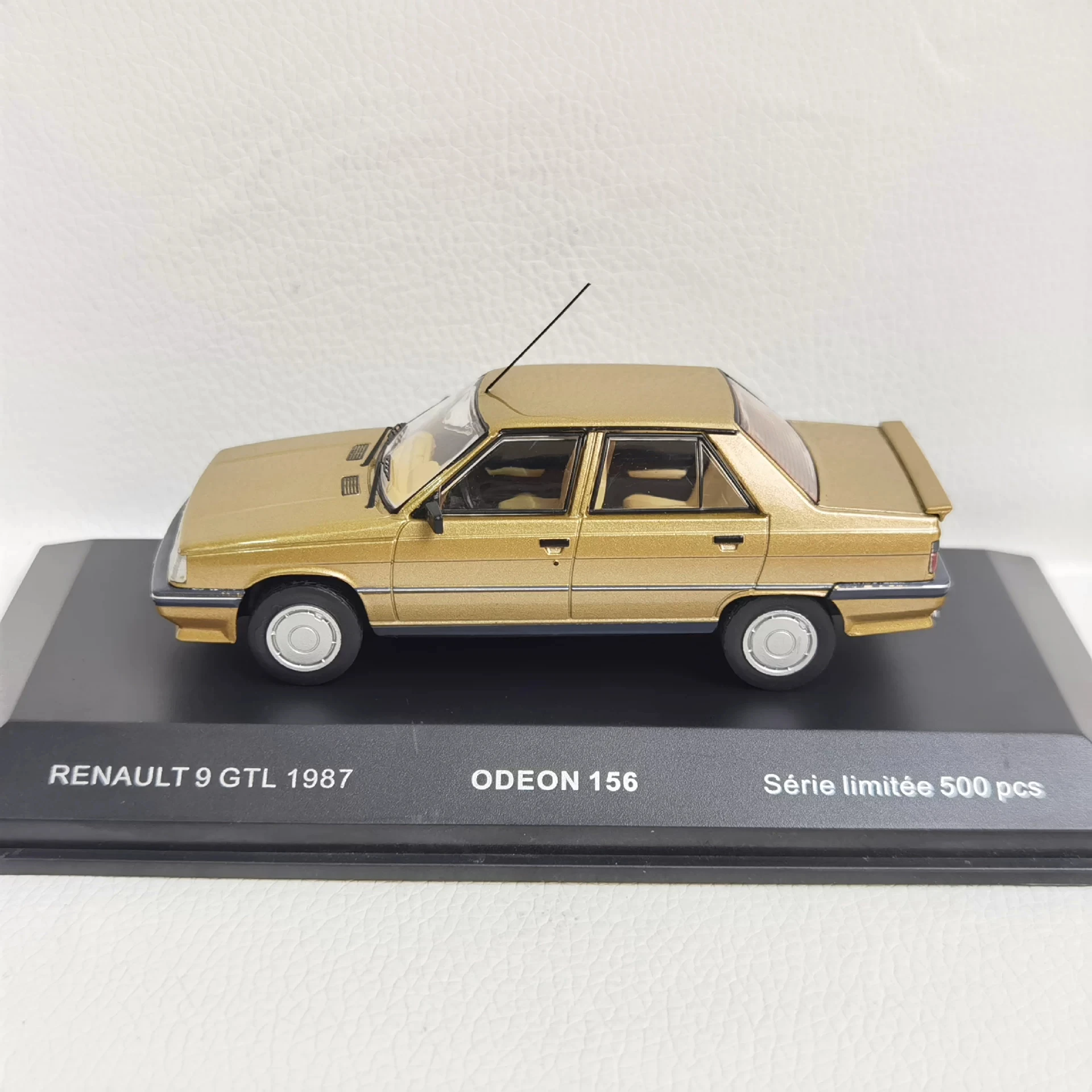 أوديون 1/43 رينو 9 GTL 1987 موديل سيارة رينو، سبيكة، 2R