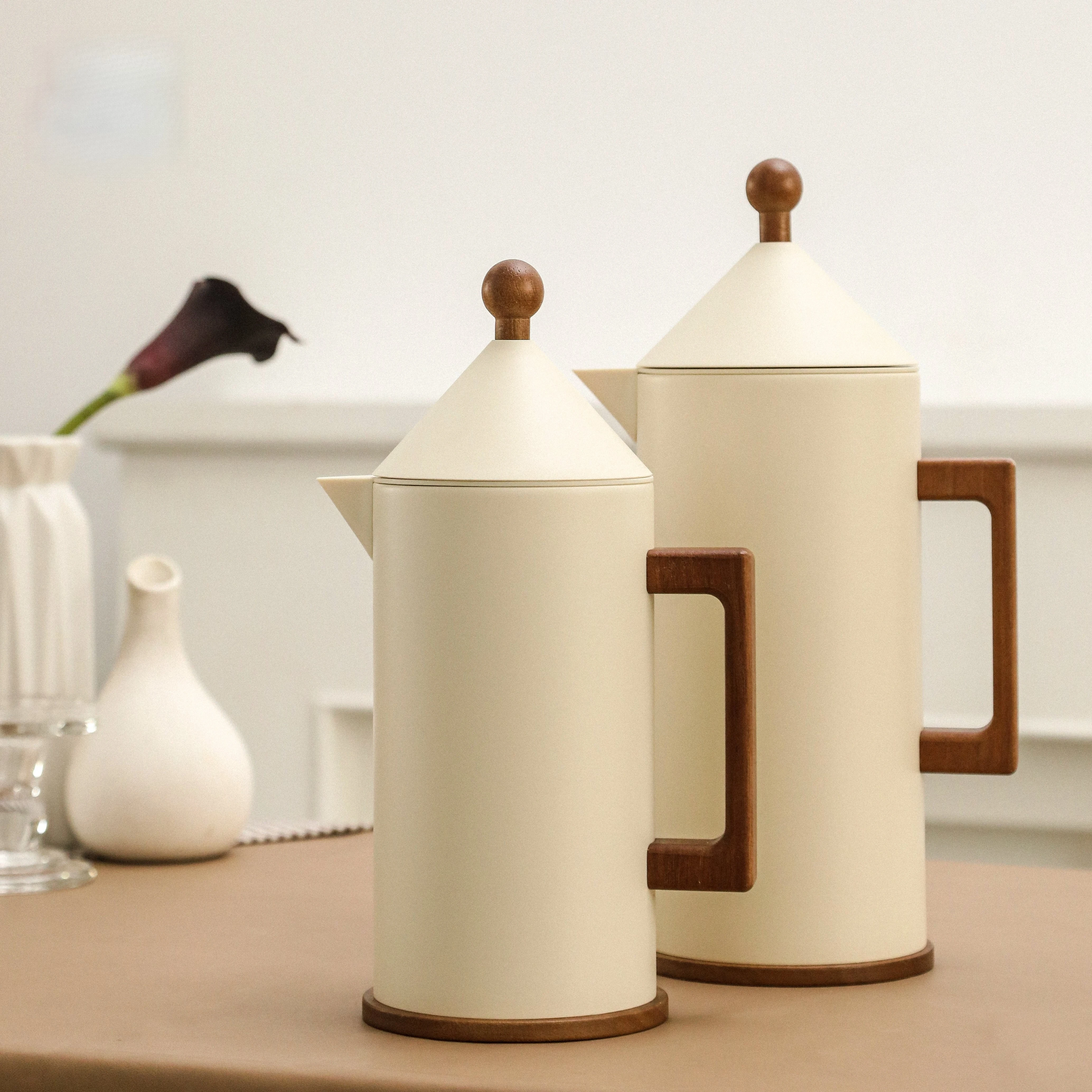 

Новое поступление, стаканы из нержавеющей стали с двойными стенками, изолированный кувшин для воды в форме шпиля, термос с деревянной ручкой, арабский кофейник