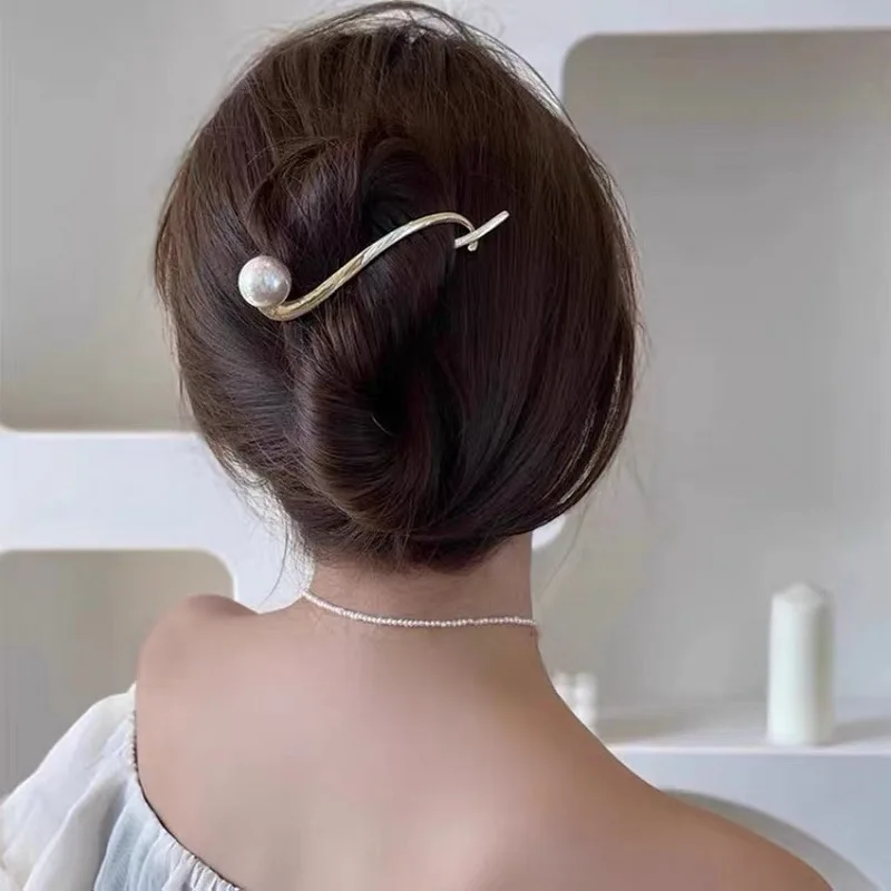 2022 New Pearl Button Hairpin For Women Back Of The Head Large Hair Claw Elegant Hair Clamp Metal Gold Hairclip Hair Accessories