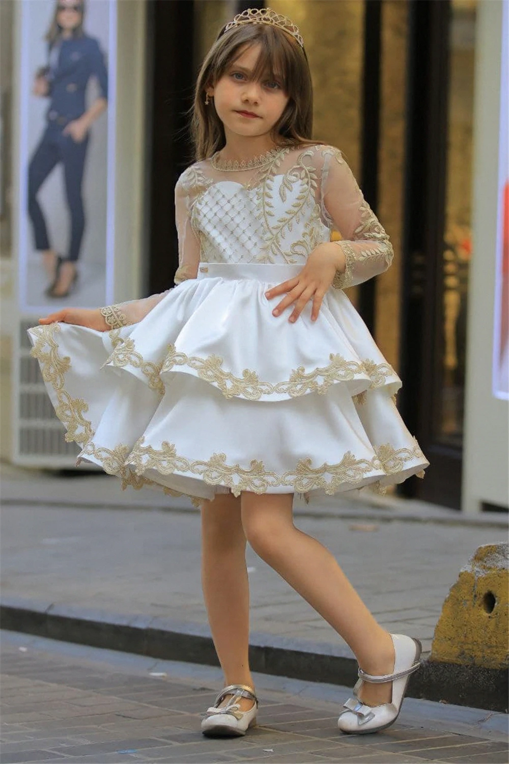 Elegant Flower Girl Dress For Wedding Puffy Gold Lace Satin Ruffles Applique Princess Kids Birthday Party Ball First Communion