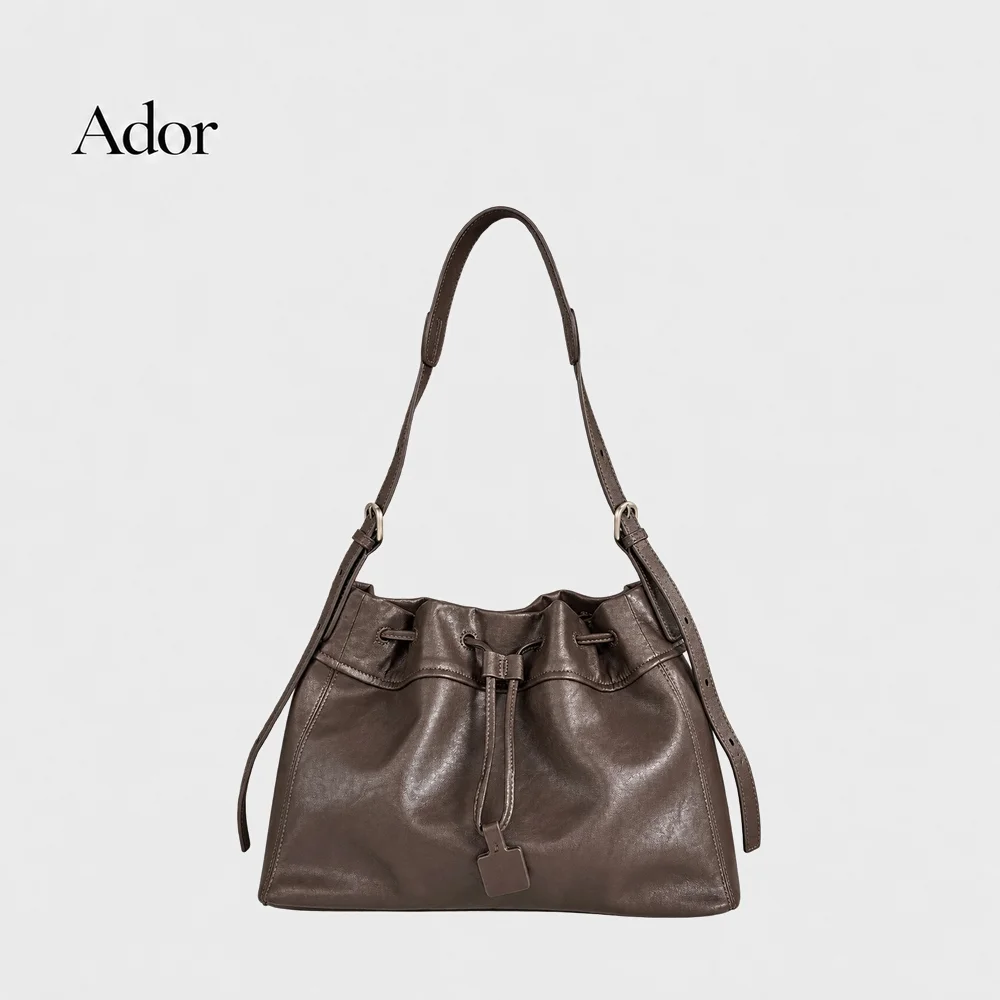 Genuine Leather Bucket Bag Women Shoulder Bag Vintage Drawstring Handbag with Adjustable Strap