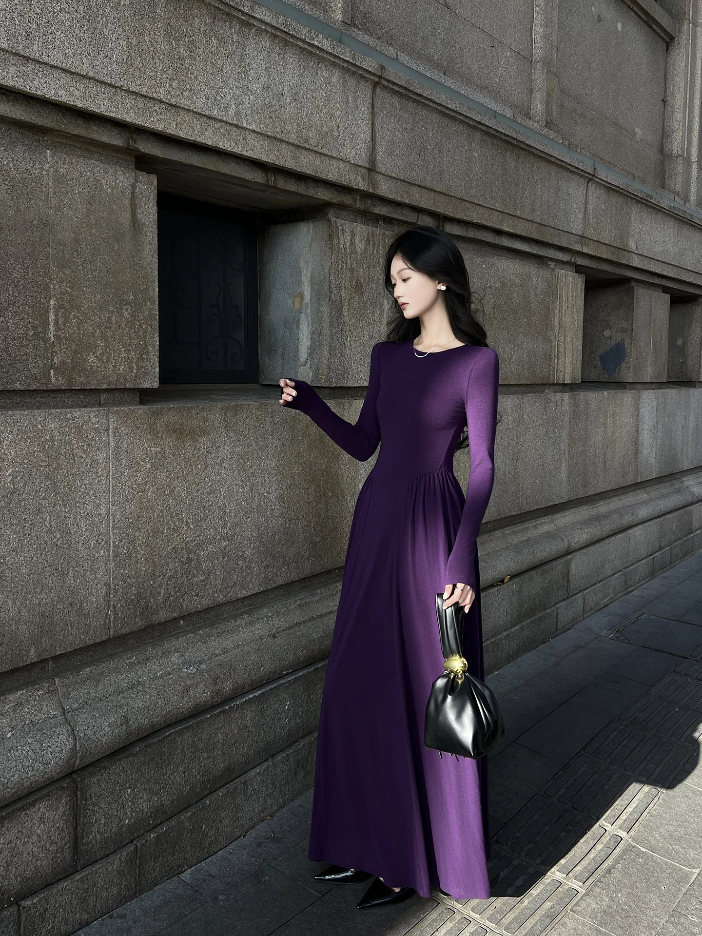 

Шерстяное вязаное платье SUYE фиолетового цвета, осенне-зимнее, базовый слой, повседневный стиль, высокая эластичность, А-силуэт, длинный рукав