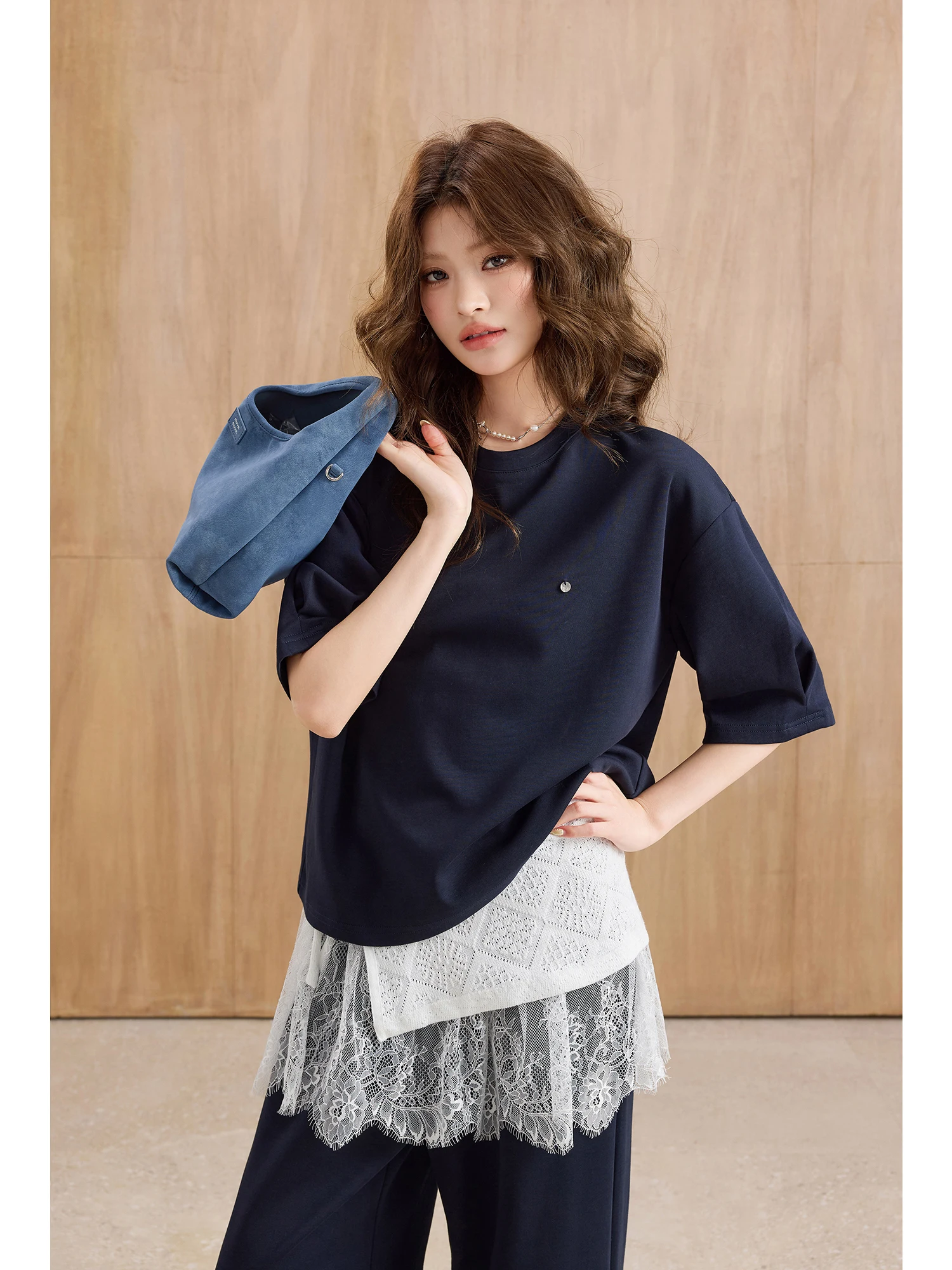 

Casual Comfortable Royal Blue Shoulder-Drifting T-shirt Lace Curtain Knitted Long Pants Set Women's Fashion Spring Outfit
