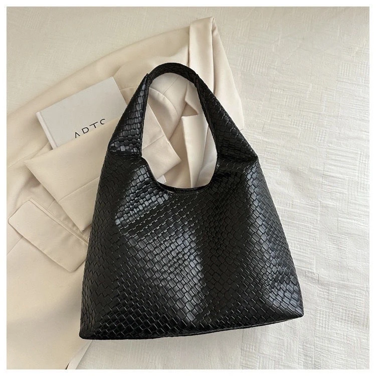 bolsa-feminina-grande-capacidade-para-o-dia-a-dia-nova-moda-2025-bolsa-tote-artesanal-de-ombro-Unico-em-couro-pu-macio