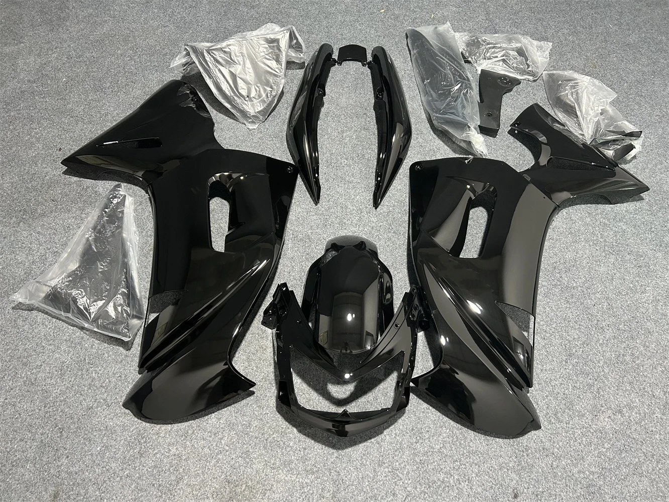 The motorcycle fairing is suitable for the Ninja 650 2006 2007 2008 ER6F ER-6F 06 07 08 body fairing black motorcycle shell