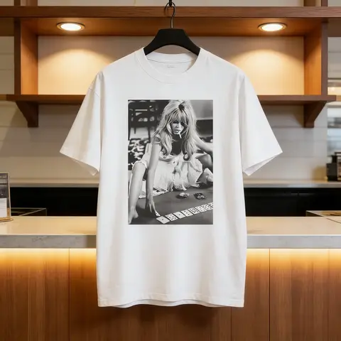 2026 Camiseta Retro Rage Brigitte Bardot Play Card1 Camiseta Casual Camiseta Deportiva  Men Women Tshirt