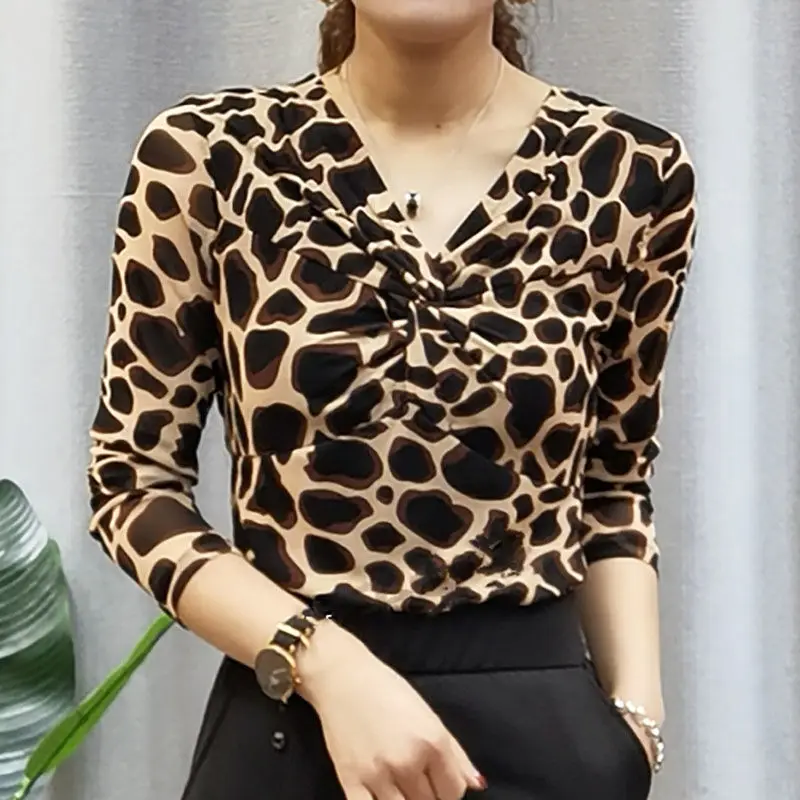 Long Sleeve Vintage Printed T-shirt Spring Autumn Commute Letter Stylish Folds Women's Clothing Elegant V-Neck Pullovers JJ103