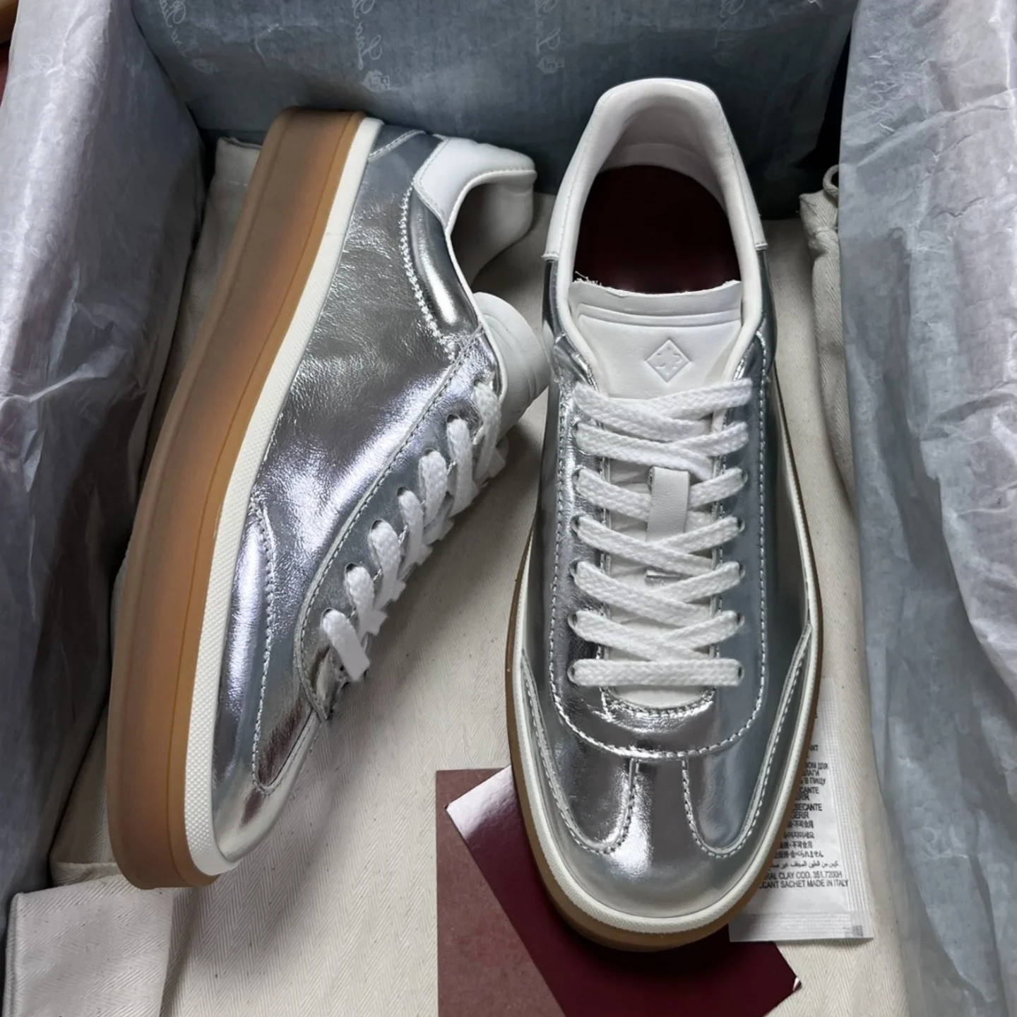 

Изысканные мужские повседневные кроссовки в стиле ретро, подарок на день Святого Валентина для пары, прочный праздничный аксессуар премиум-класса, спортивная обувь, мужская обувь без шнуровки