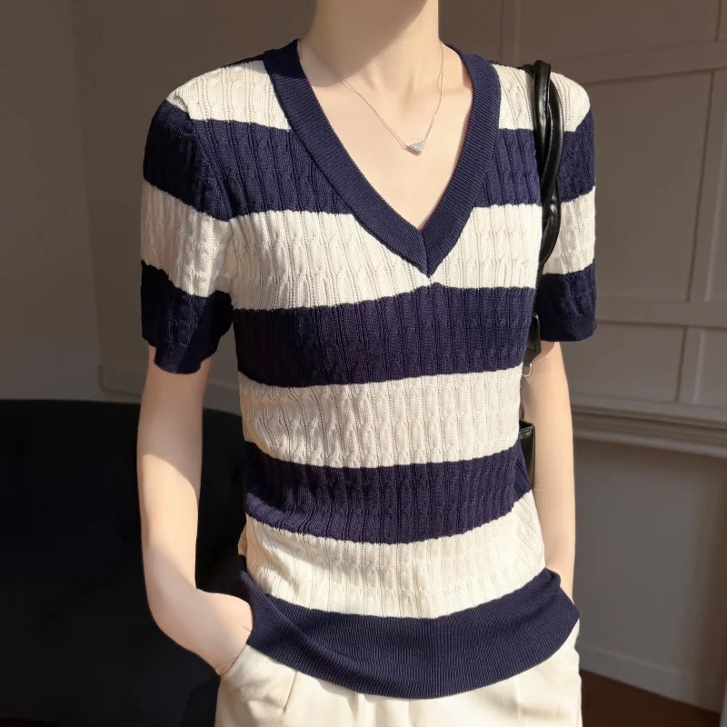 Fried Dough Twists V-neck knitted short sleeved women's summer western-style top
