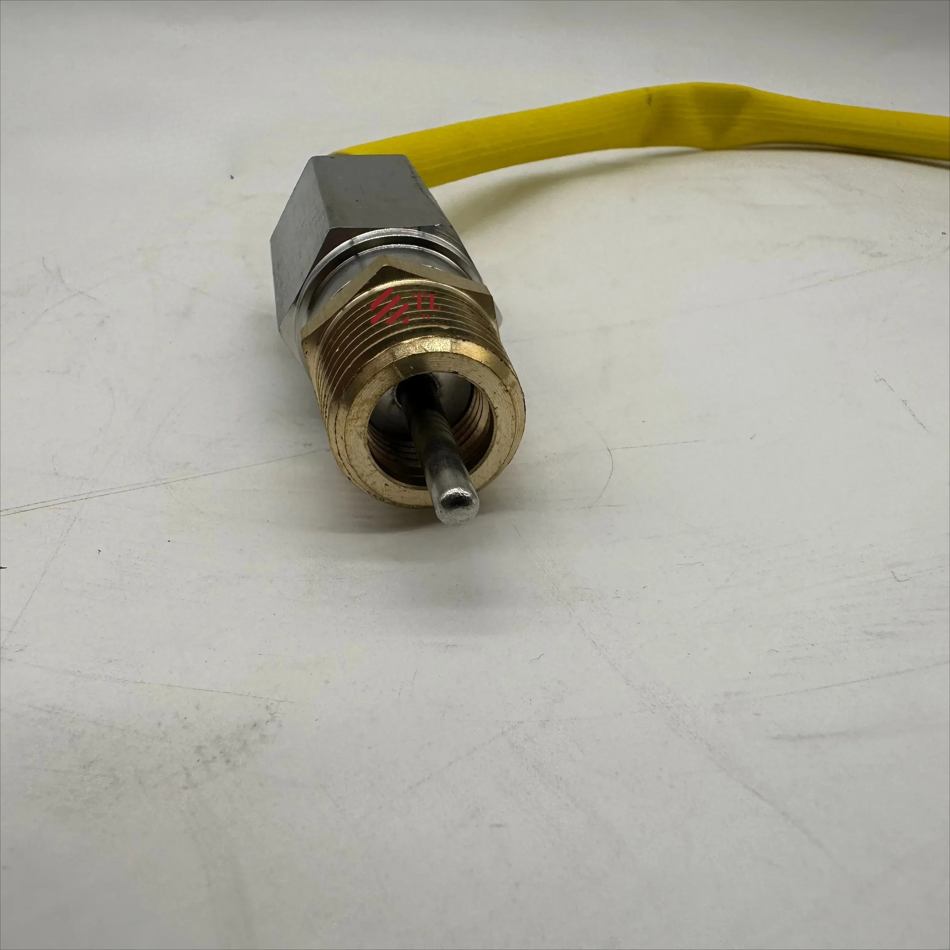 High Quality Water Temperature Sensor for Diesel Engine 3412 3412C Compatible with Heavy Duty Truck Tractor Excavator