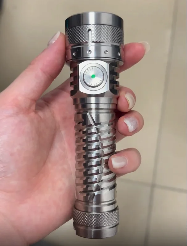 Used EDC VASTLITE VersaBOW White Laser Flashlight Titanium Alloy Outdoor Tools Strong Light Torch Lamp Decompression Toy