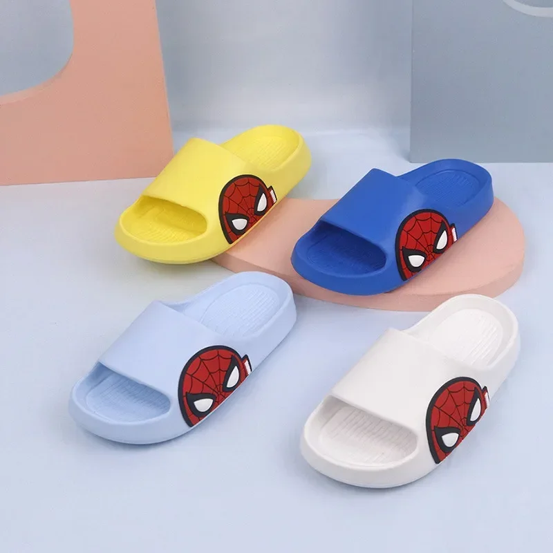 Children\'s Cute Cartoon Spider-man Sandals and Slippers Boys Lightweight Soft Sole Shoes Home Bathroom Anti Slip Sole Slippers