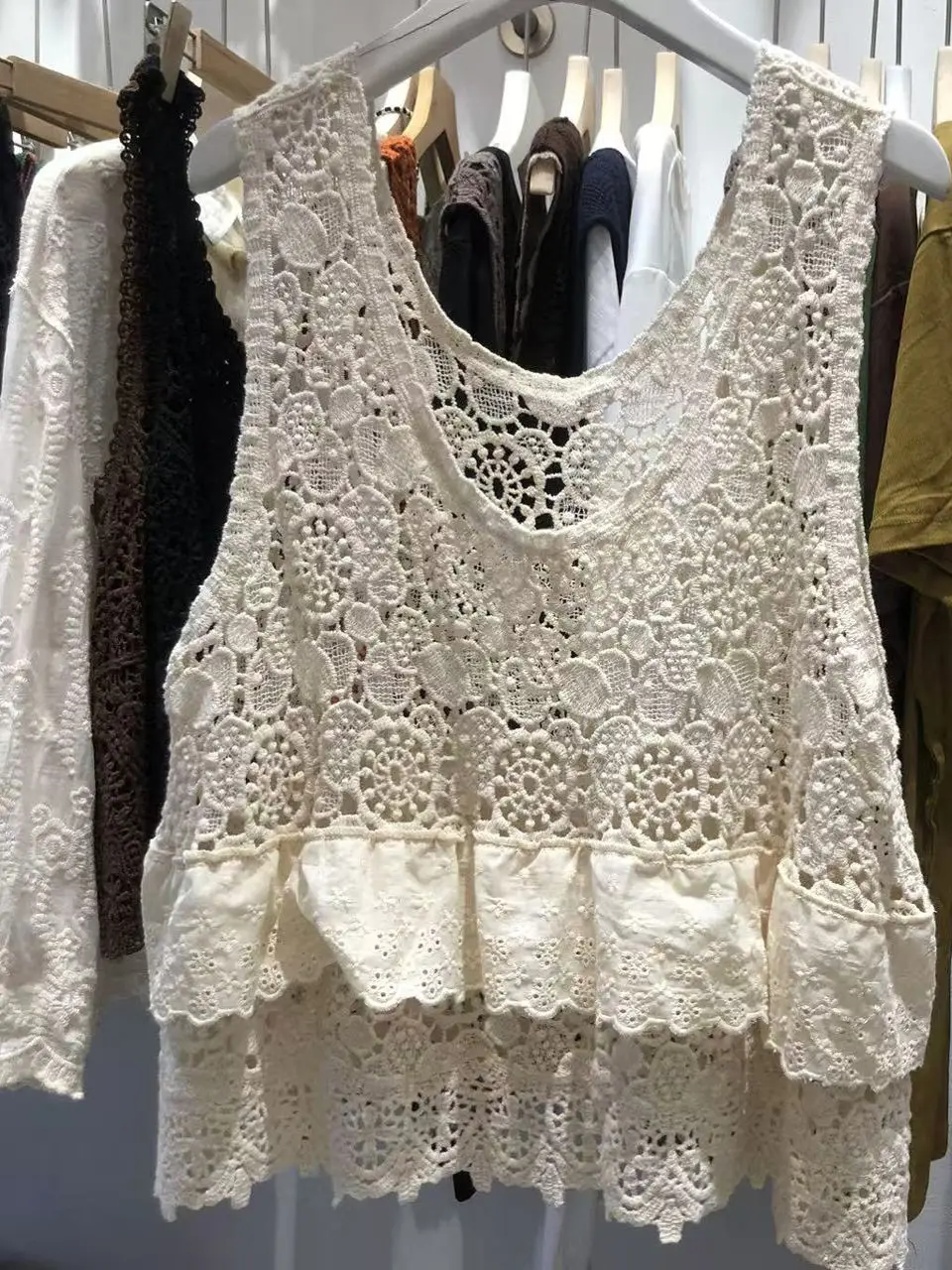 

Ladies' Knitted Hollow out Lace Vest Svel Floral Trim Top Casual Sle Comfortable Fit Thin Material Spring Summer