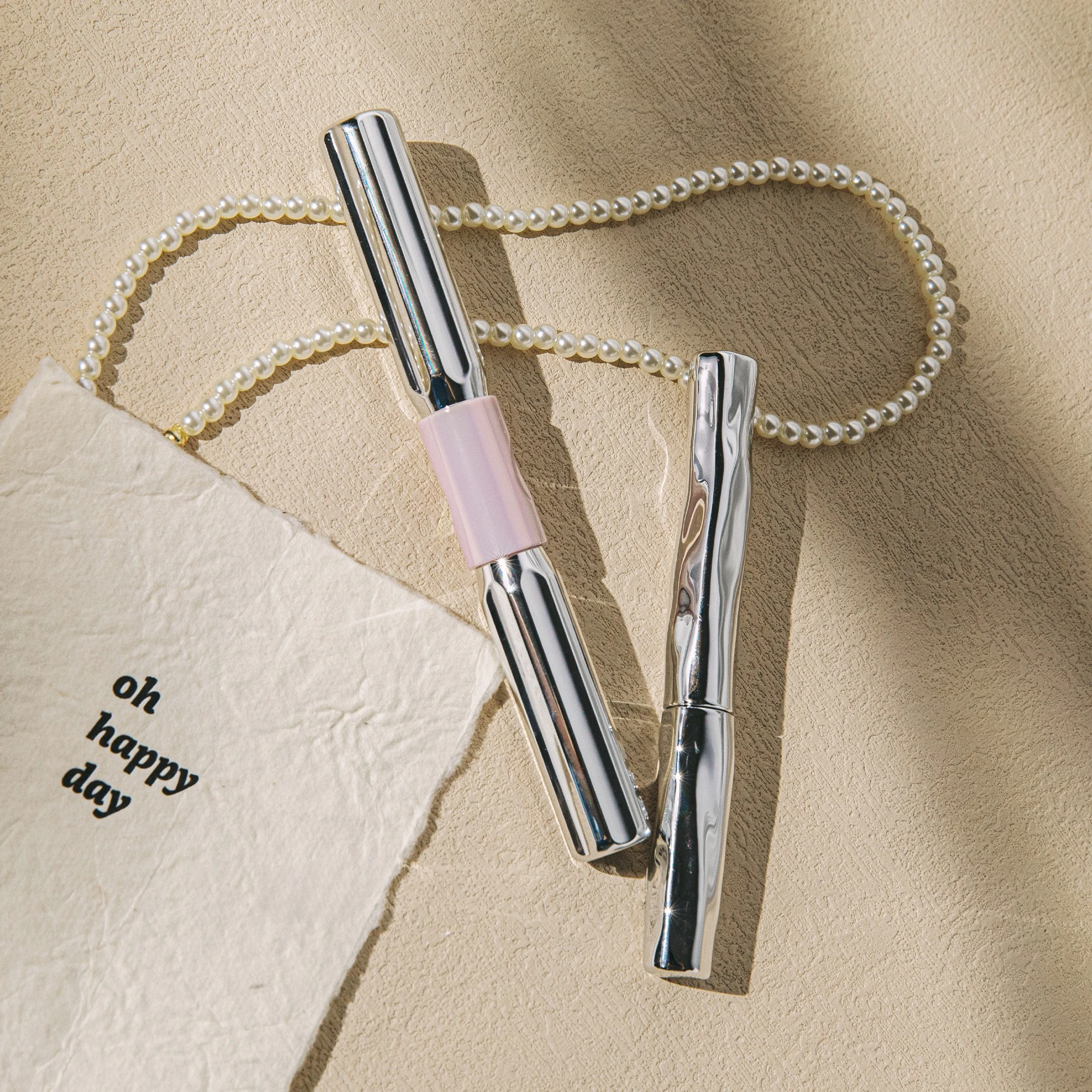 サンジタン ダブルエンドマスカラ、ブラックウォータープルーフ、長さとボリュームを増すフォーミュラで自然でボリュームのあるまつげ効果を実現