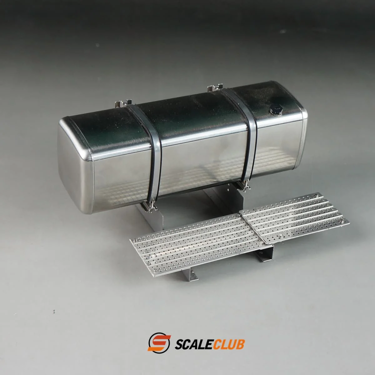 SCALECLUB RC 1/14 Truck Fuel Tank With Pedal Platform Battery Storage Box YXPTTB-TY-1 For Tamiya 1 14 RC Truck Parts Accessories