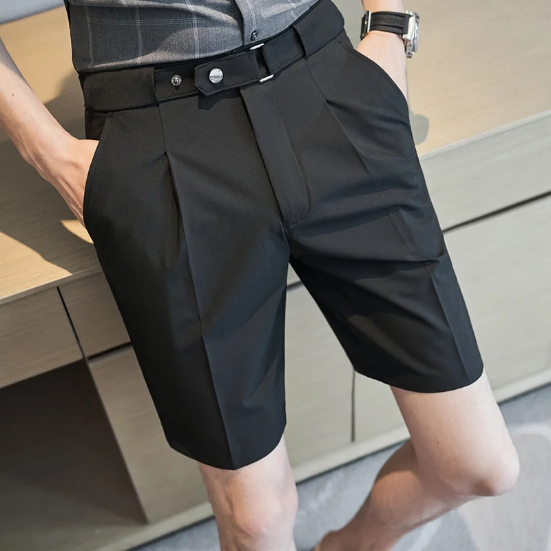 

Men's Versatile Suit Shorts Perfect for Summer Business and Leisure Made from Breathable Material in a Knee Length Slim Fit