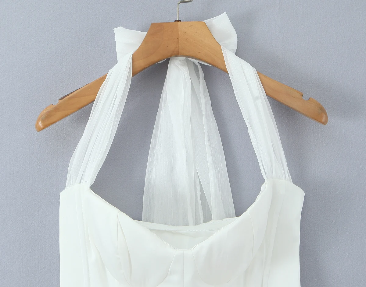 새로운 섹시한 화이트 새틴 패드 브라 리본 타이 보우 홀터 슬링 드레스 여성용 본딩 슬림 로우 웨이스트 볼 가운 BUD 드레스 여성 의류