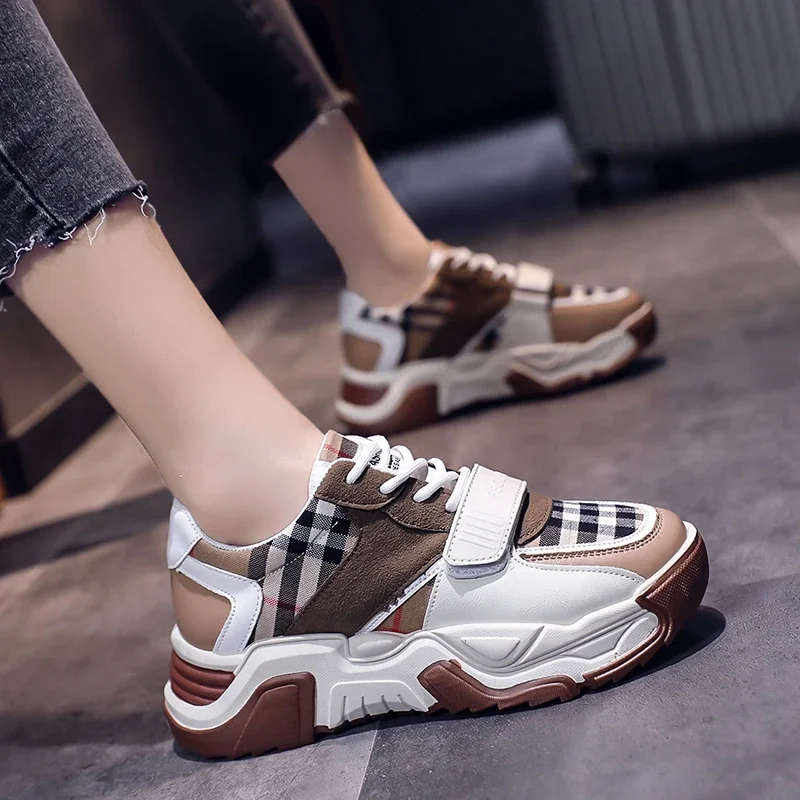 Women\'s Single Shoes Spring New Thick Soled Checkered Color Matching Lace-up Sneakers Fashion Comfortable Non-slip Board Shoes