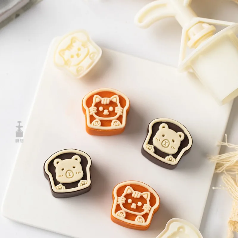 25g Cute Cat Bear Pattern Mooncake Mold Set Toast Animals Pattern Plunger Cookie Cutter Fondant Baking Supplies Kitchen Gadgets