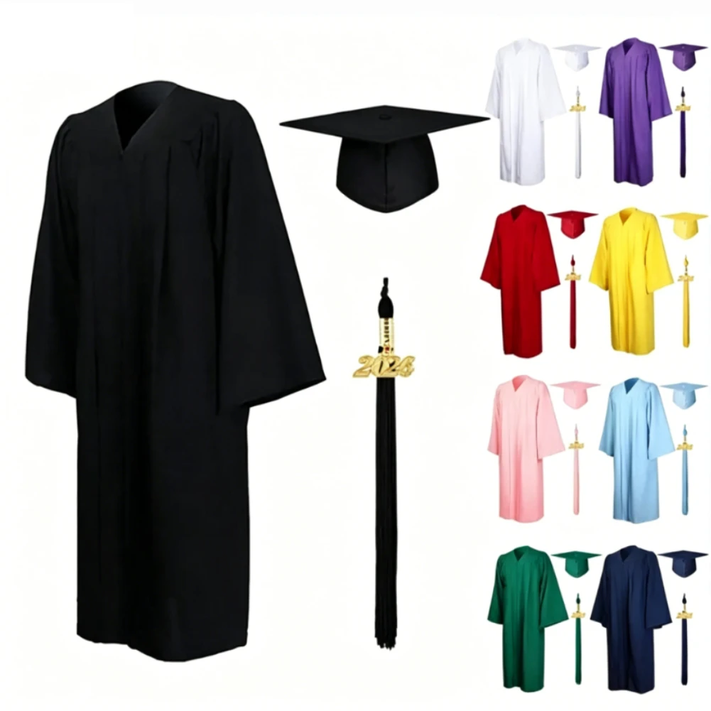 Nouvel ensemble de toque et de robe de graduation unisexe mat avec pompon de l'année 2026 pour les diplômés du collège, du lycée et de l'université