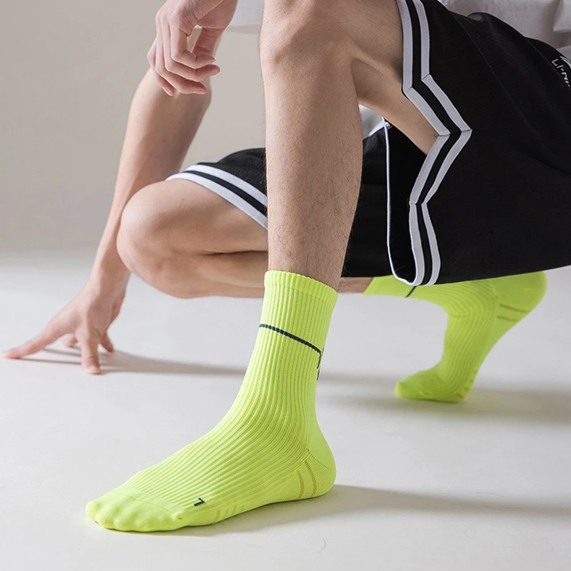 

Professional Running Socks Men's Athletic Crew Socks Moisture Wicking Breathable Marathon Training Outdoor Sports Crew Socks