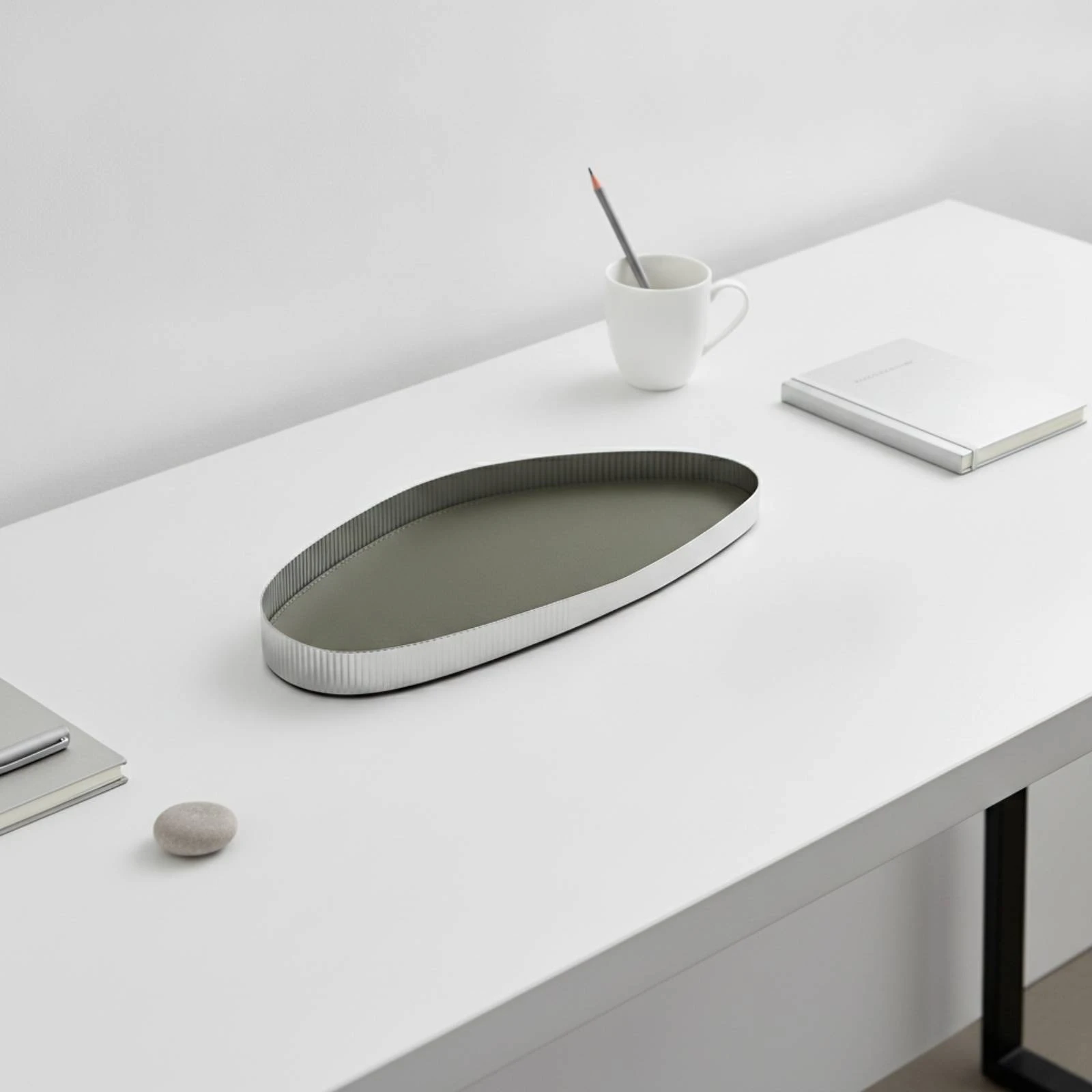 Tray with Leather Surface Tabletop Oval Tray Oval Serving Platter Low-Height Sleek for Coffee Table, Dresser