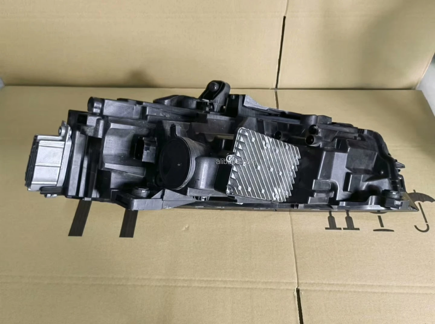 لامبورغيني أوروس 2018-2022 مجموعة مصابيح أمامية نظام إضاءة السيارات جودة عالية الأصلي LED المصابيح الأمامية URUS