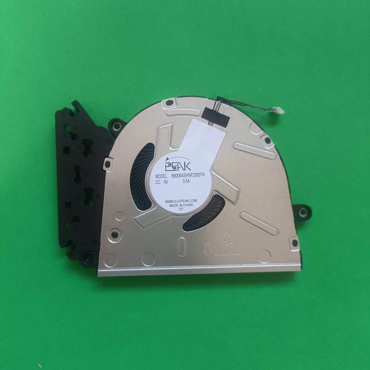 Suitable for HP 15-FC 15-FD/250 G10/255 G10 notebook CPU cooling fan TPN-Q287 N38472-001 N38474-001