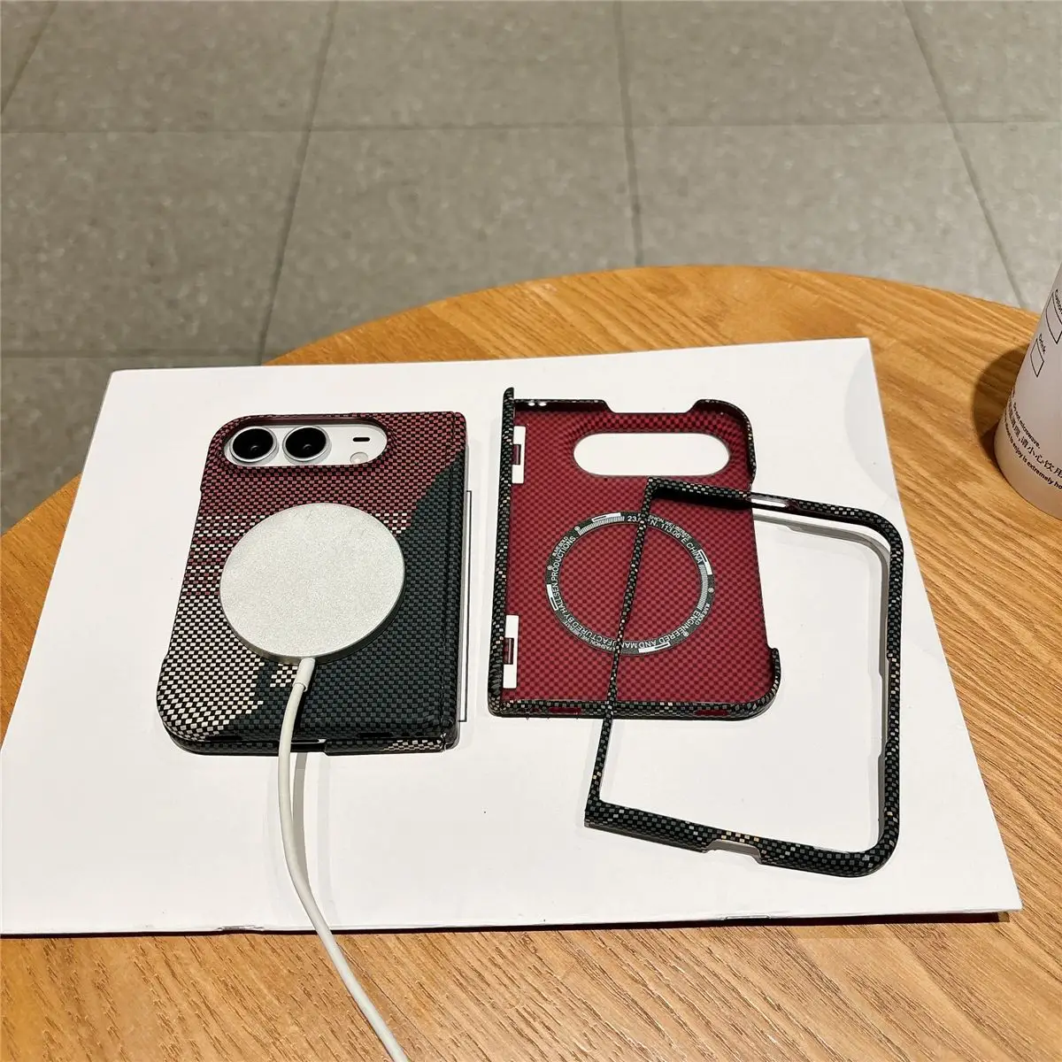 Premium‑Grade Feel Carbon‑Fiber Texture Magnetic Case For iPhone Duo For Magsafe Charge Hinge Full Protection Shockproof Cover - view 3