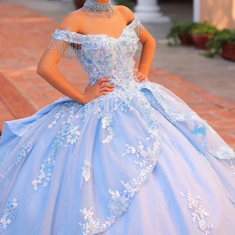 Hemelsblauwe Glanzende Prinses Baljurk Elegante Quinceanera Jurk Klassiek Lovertjes Applique Kant Kralen Strik Sweet 16 Dress Vestido De