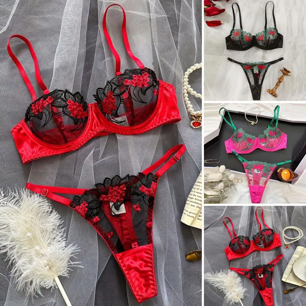 

Cut-out Unpadded Bra Panties Set Floral Embroidery Lace Underwear Set with Adjustable Straps Contrast Color Back Closure