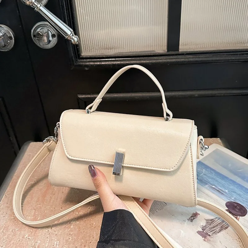 

Famous Designer Leather Women's Crossbody Bag Luxury Brand Fashionable Classic Elegant Vintage Daily Commuter Bag​