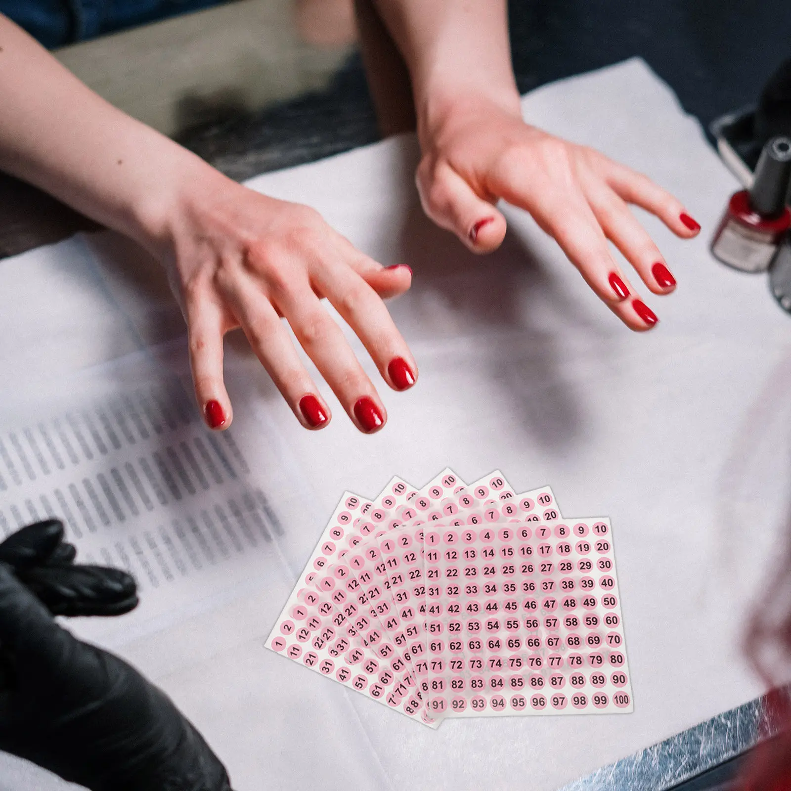 

50Pcs Nail Tool Number Stickers Self Adhesive Small Numbered Labels Peel Stick Inventory Numbered Stickers for Manicure Polish