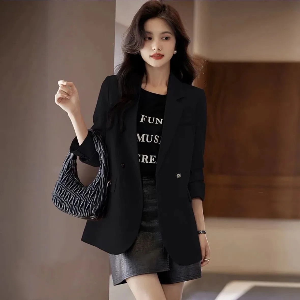 Spring Autumn Korean Blazers New Female Leisure High End Suit Long Sleeved Jacket Women Solid Color Short Chic Blazers Tops Coat