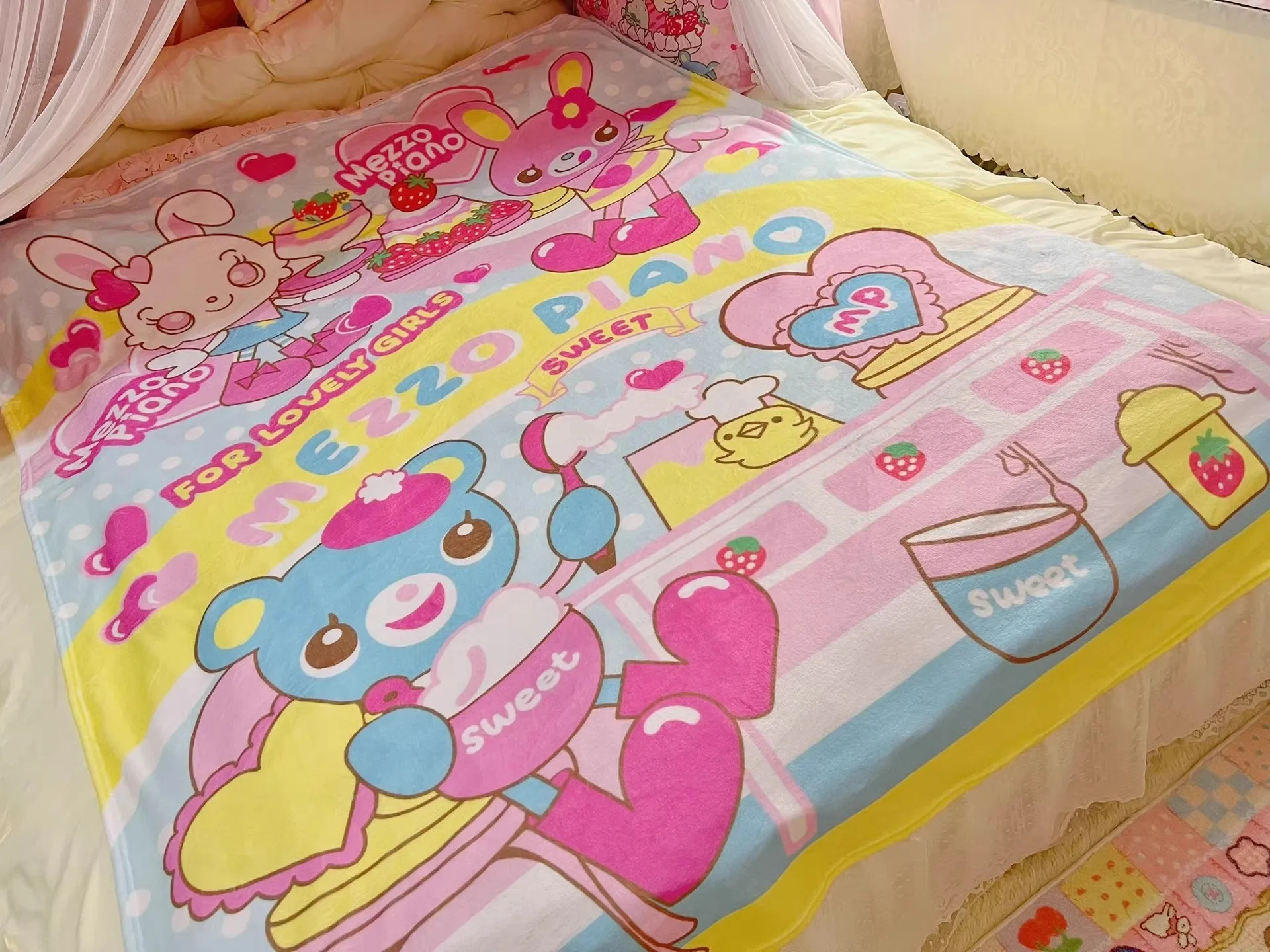 Japanese Mp Soft Thin Plush Blanket Cartoon Strawberry Cake Y2k Aesthetic Sweet Air Conditioning Blanket Bed Sheet Sofa Cushion