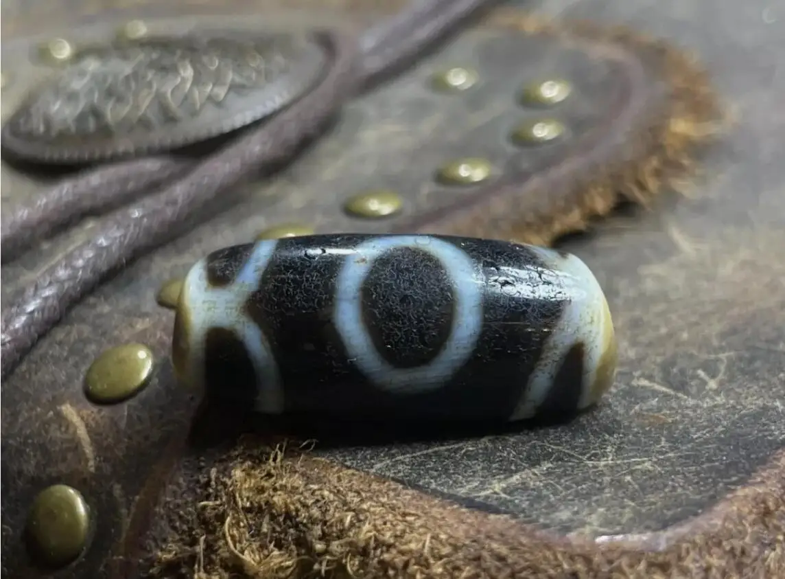 

Tibetan Nepalese Himalayan Ancient agate Old Dzi Talisman eye Beads Amulet