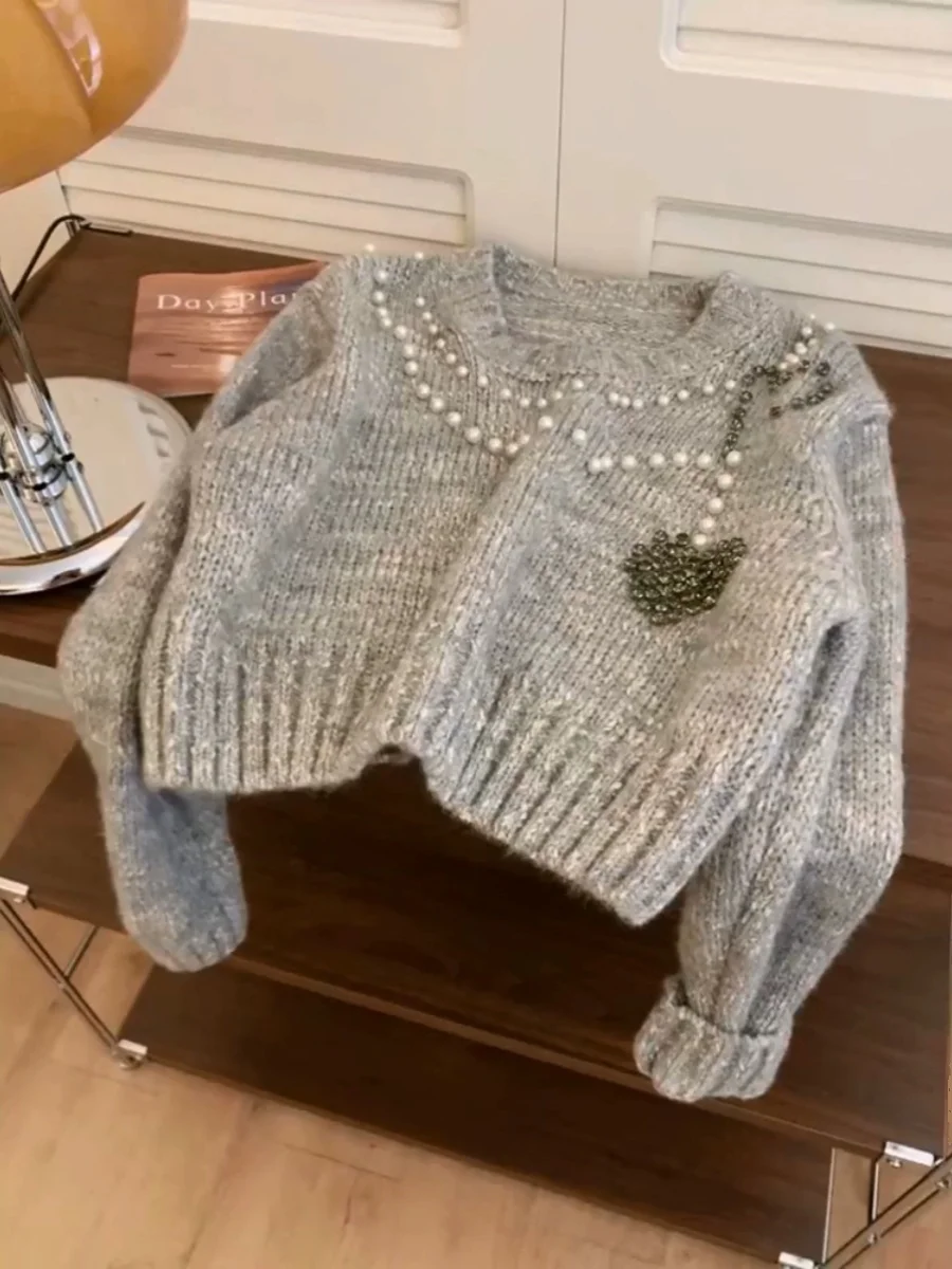 

Love Diamond Pearl Decor Short Grey Sweater Women Spring Autumn Fashion Beading Design Sense Unique Knitting O-Neck Style Top