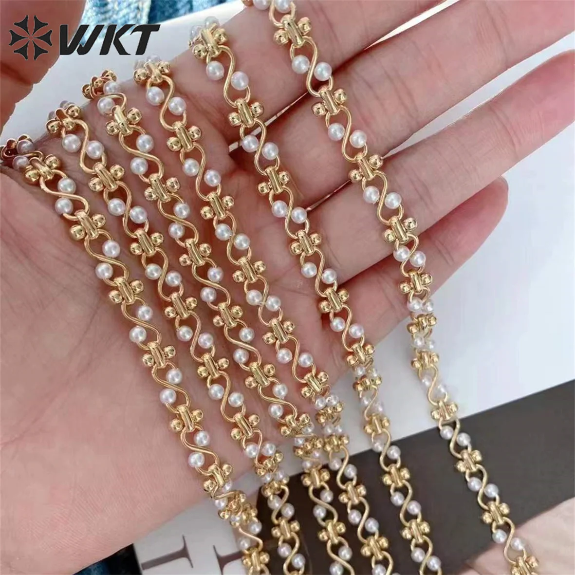 WT-RBC219   WKT 2022 Fascinating Chain Artifical Pearl & 18k Gold Brass Women Classic New Arrival Accessories For Party