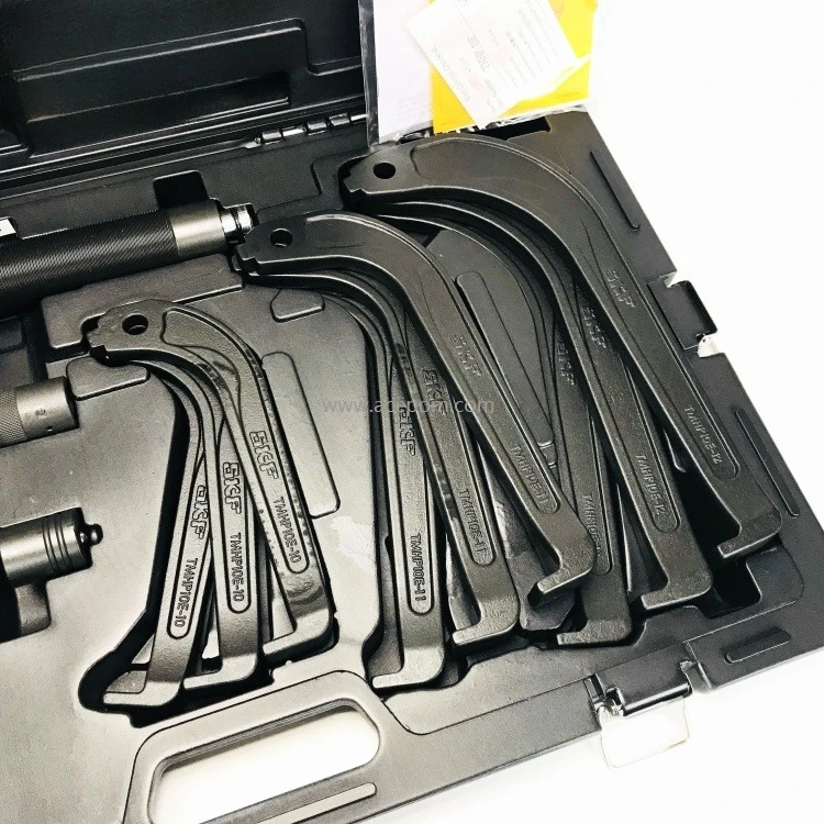 Zestaw do demontażu z siłami nacisku do 100 kN (11,2 tony amerykańskie), hydrauliczny wrzeciono do łatwego demontażu.