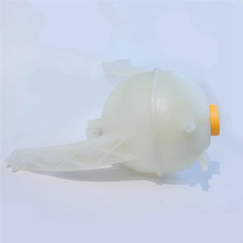 

Well Made-17138610662 Car Kettle Expansion Kettle Engine Cooling Kettle For BMW X5 X6 X7 2018 2019 2020 Accessories