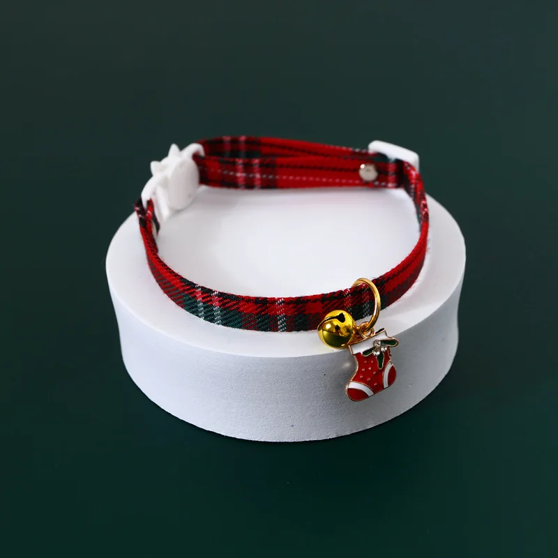 2022 Christmas Holiday Cat Collar Adjustable Neck Strap Puppy Kitten Chihuahua Collars with Pendant Pets Rabbit Necklace