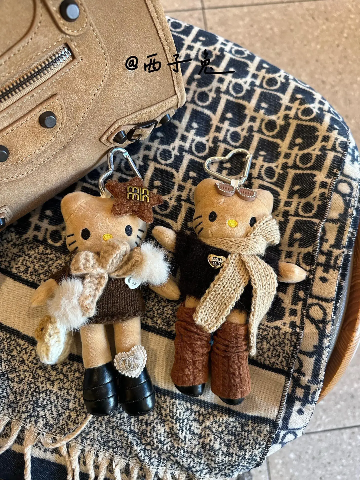 portachiavi-in-peluche-kt-versatile-a-gamba-lunga-ciondolo-per-borsa-decorazione-retro-a-forma-di-bambola-accessorio-moda-autunno-inverno