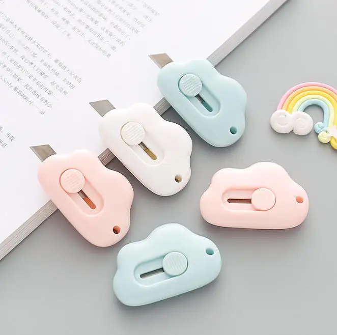 1/5Pcs Cute-shaped Miniature Car-shaped Multi-functional Knife Tools in Random Colors, Portable Small-sized Student Sta