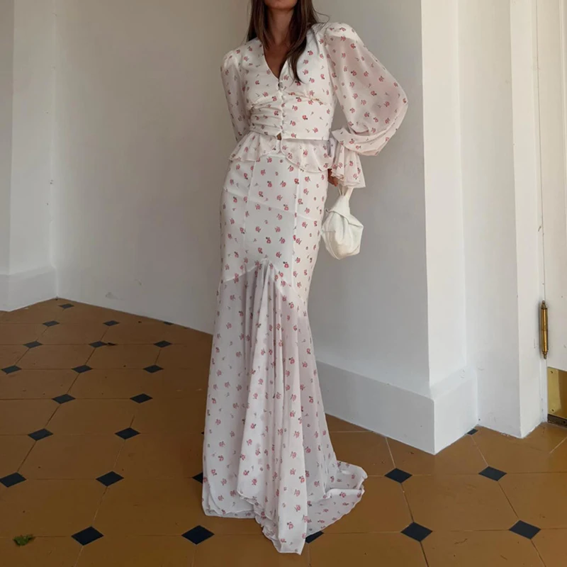 

Elegant Long Sleeve Blouse&Half Skirts Set Summer Fashion New High Waist Vacation Skirts Set Floral Print V-neck Chiffon Outfits