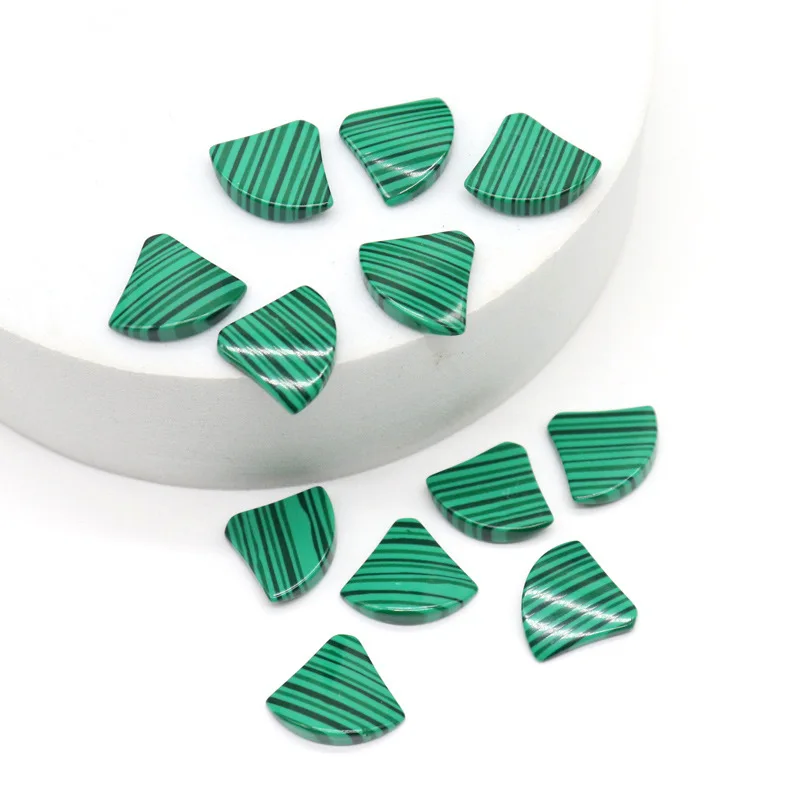 

200PCS/Lot 11*11-11*14mm Synthetic Malachite Fan Shape Gemstone For Jewelry Making