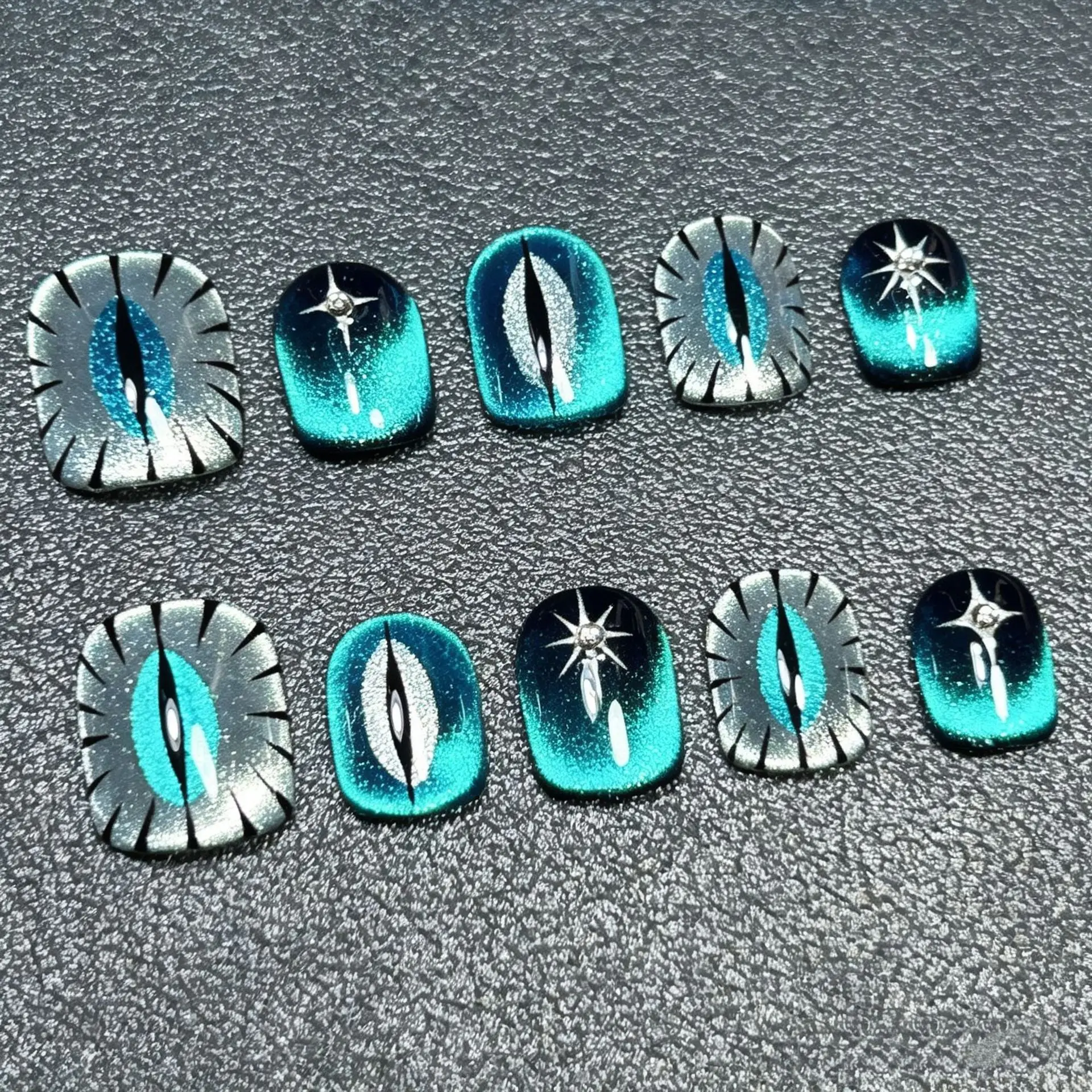30Pcs Cool Dragon Eye Cat‑Eye Press On Nails Glitter Star Rhinestone Fake Nail Short Square Gothic False Nail for Women&Girl
