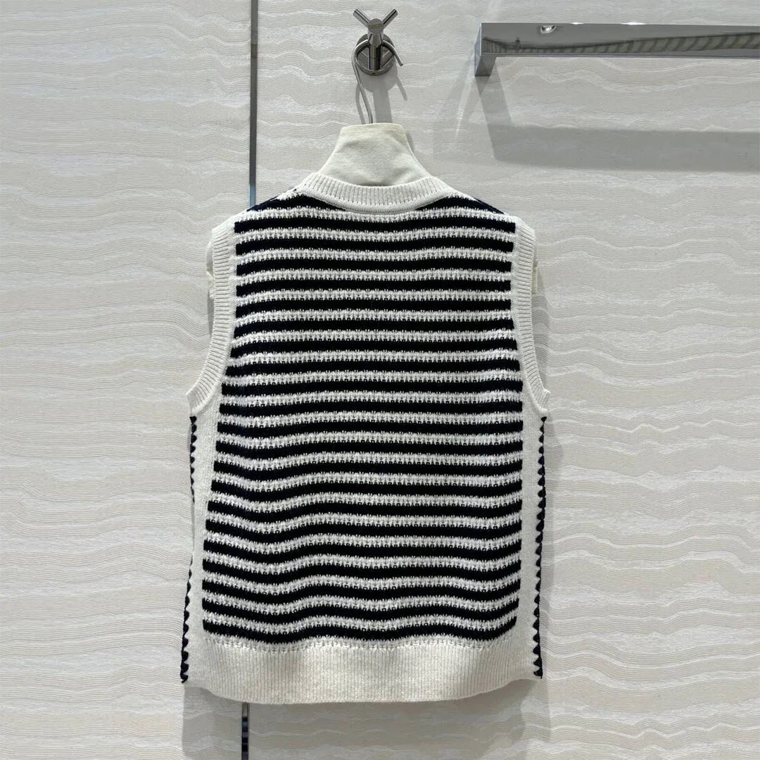 

New Fashion Contrast Stripes Pattern Hemp Rope Tassel Crochet Design Knit Vest Women O-neck Sleeveless Cashmere Tank Sweater