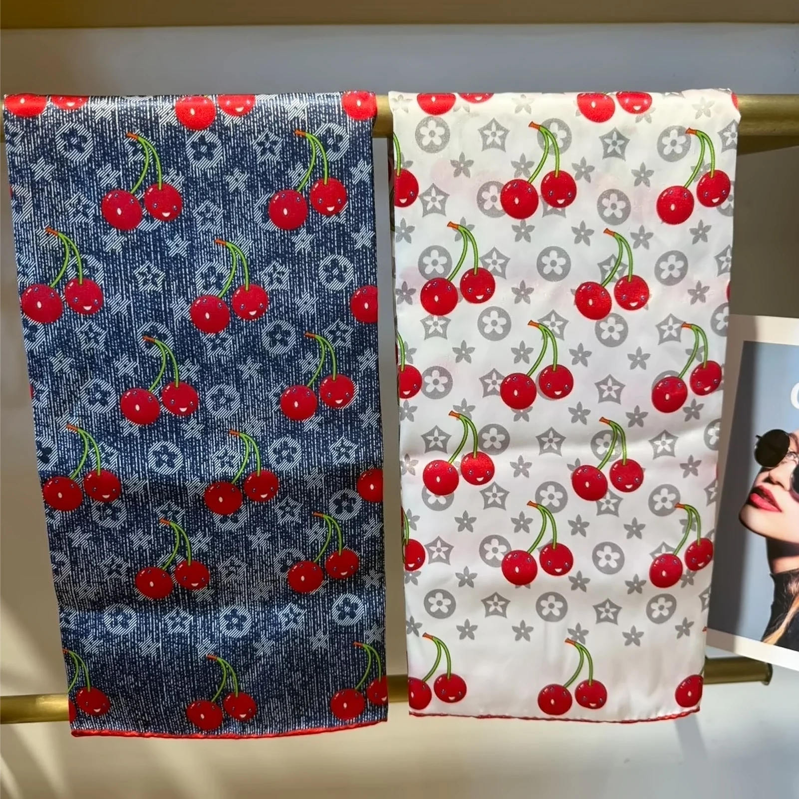 

Brand White Red 100% Mulberry Silk Square Scarves Headscarves Women Red Cherry Print Natural Silk Scarf Shawl 90*90cm Hair Scarf