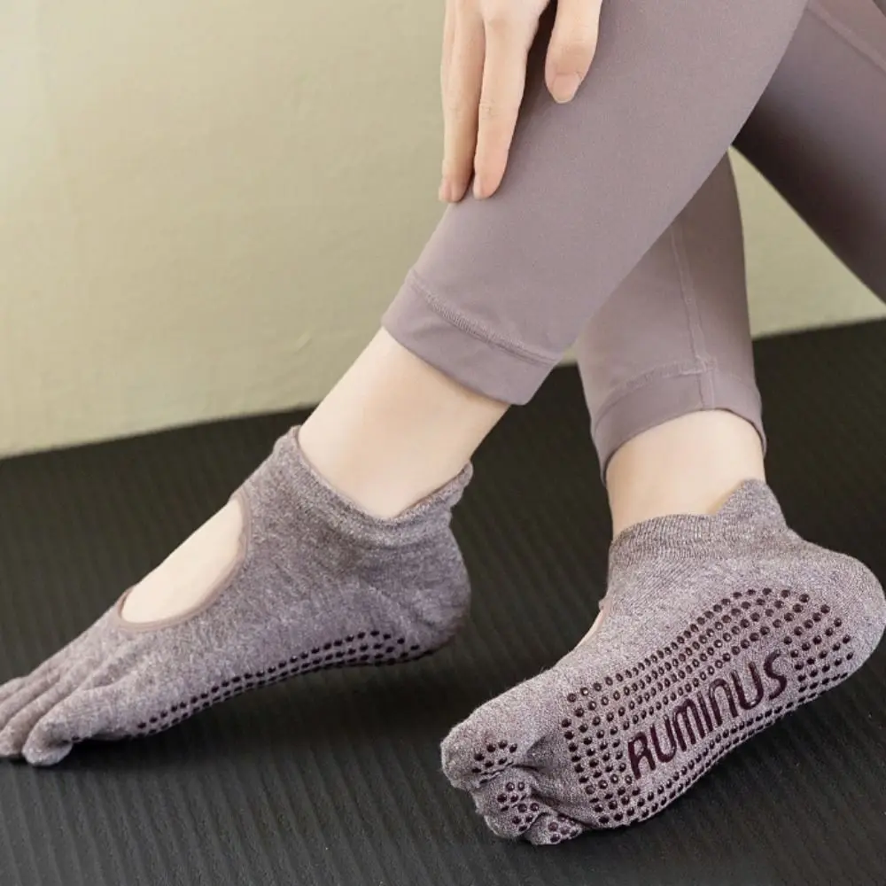 1 Pair High Quality Anti-slip Yoga Pilates Socks Split Toe Cotton Sport Socks Comfort Breathable Five-finger Socks Women