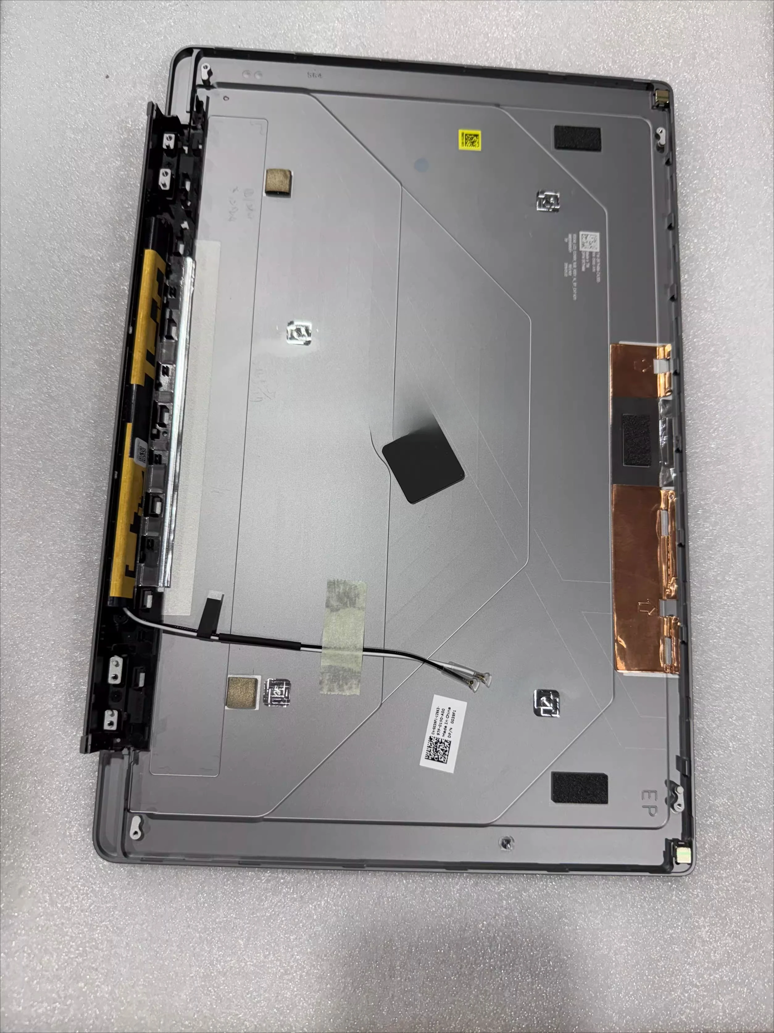 

Для DELL Dell Latitude 7400 E7400, задняя крышка, серебристая 0R7H4M